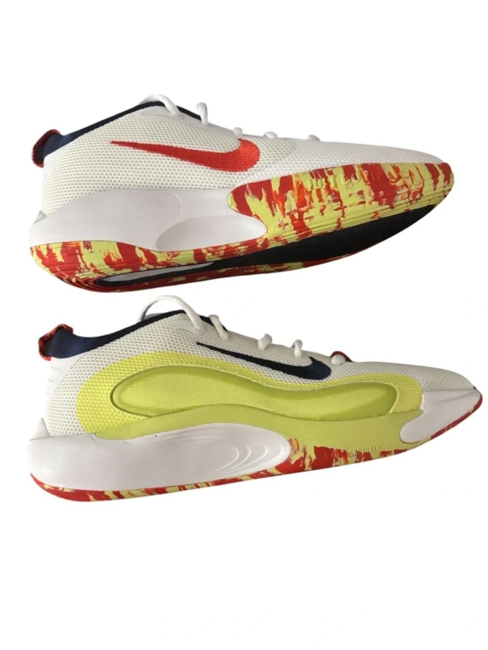 Nike‎ ISOFLY GS White Limelight Size 7 Kid Athletic Shoes HJ3866-100 NWOT